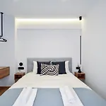Luxury Downtown C2 *