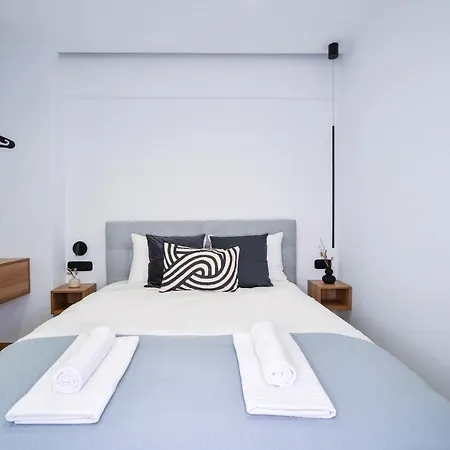 Luxury Downtown C2 * Saloniki