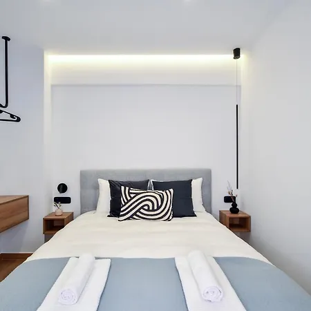 Luxury Downtown C2 *