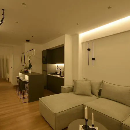 Luxury Downtown C2 *