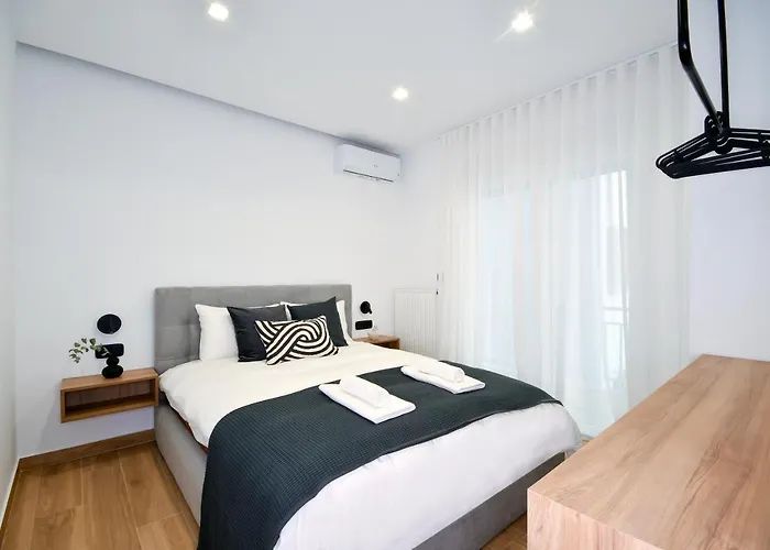 דירה Luxury Downtown C2