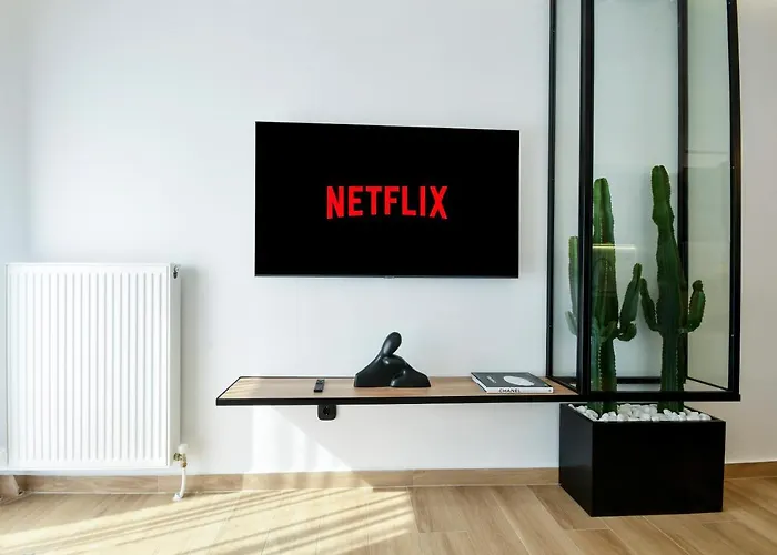 Luxury Downtown C2 דירה