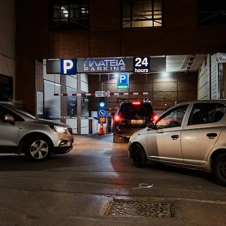 דירה Luxury Downtown C2