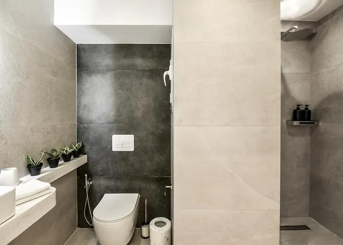 Luxury Downtown C2 דירה