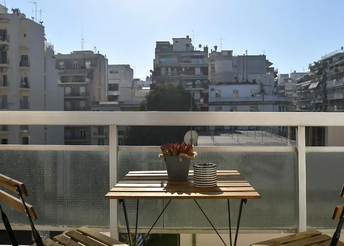 דירה Luxury Downtown C2