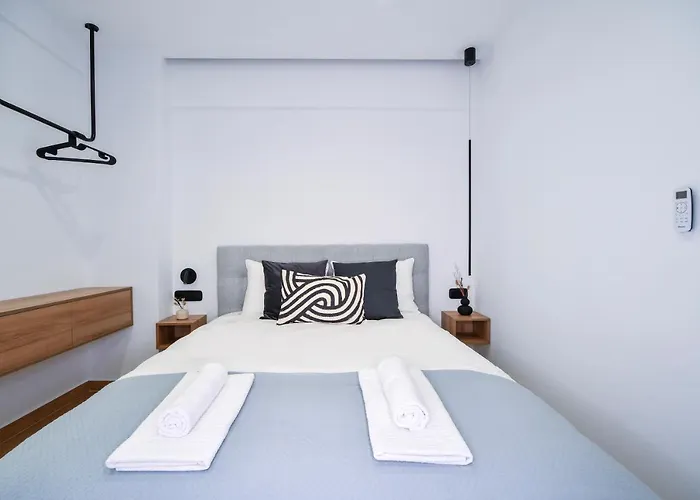 Luxury Downtown C2 * Szaloniki