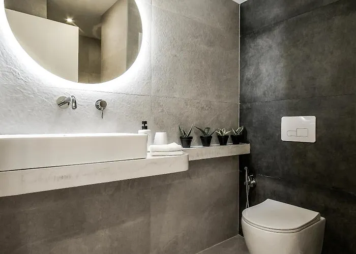 Luxury Downtown C2 *